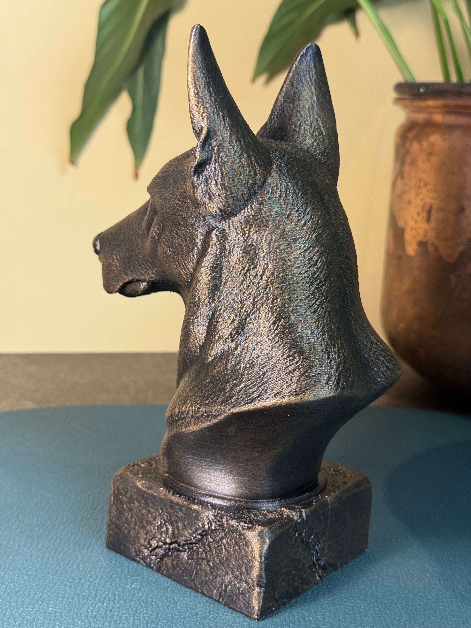 Dutch Sheperd bust detail – antique finish hand-painted 3D print sculpture for dog lovers