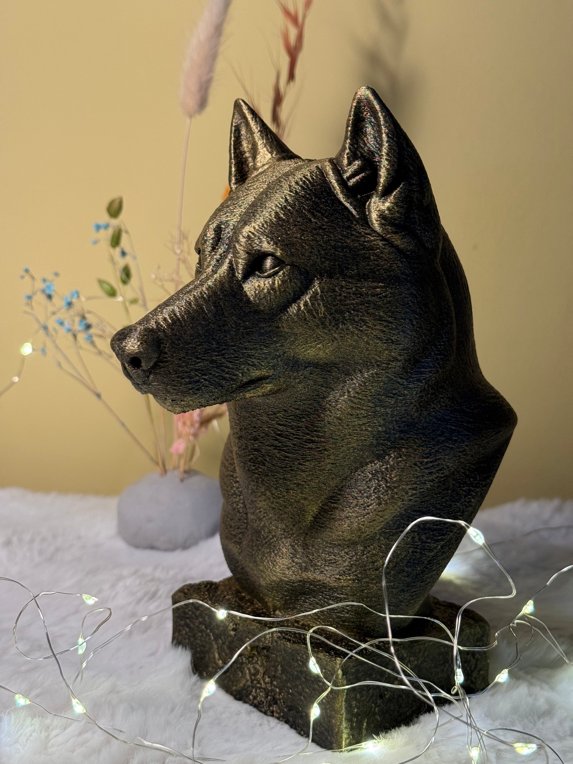 Husky bust detail – antique finish hand-painted 3D print sculpture for dog lovers
